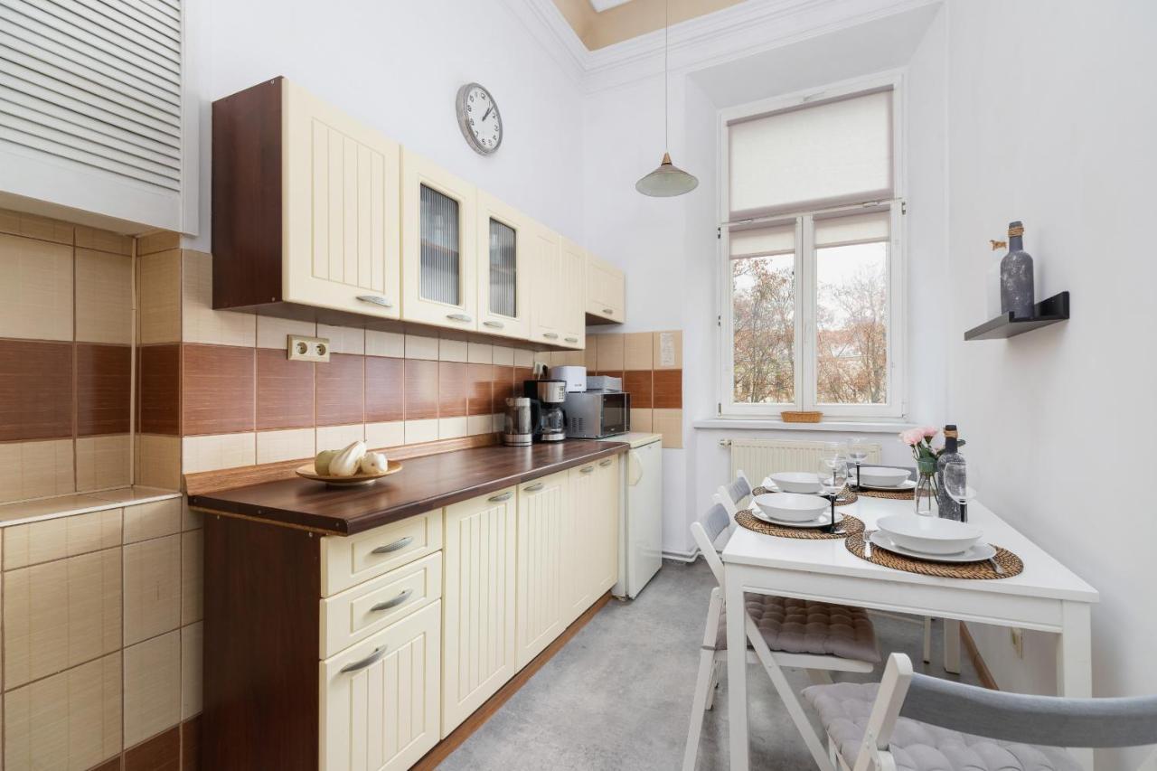 Podwale Apartment Uj Downtown Cracow By Noclegi Renters Krakow Exterior photo