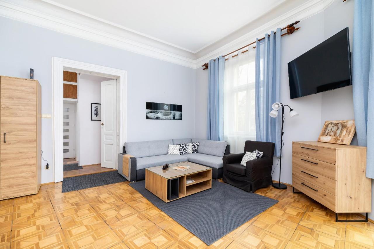 Podwale Apartment Uj Downtown Cracow By Noclegi Renters Krakow Exterior photo