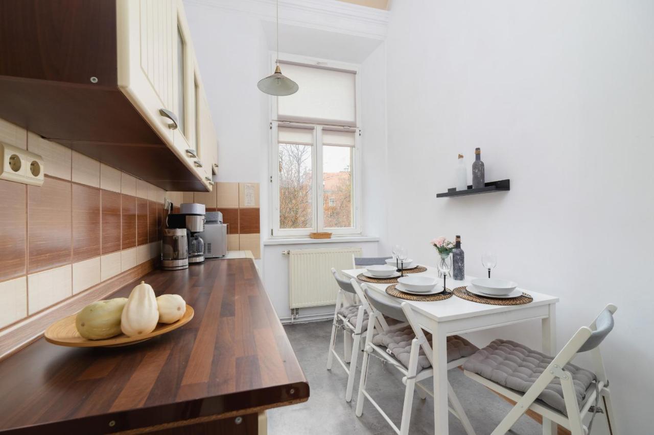 Podwale Apartment Uj Downtown Cracow By Noclegi Renters Krakow Exterior photo